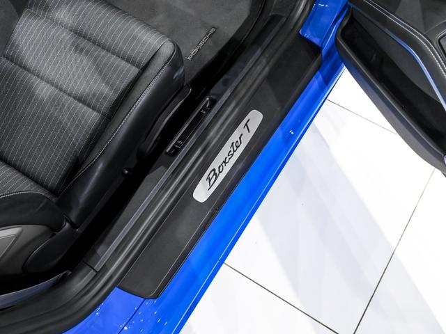 ７１８ボクスター ７１８ボクスターＴ　スポーツクロノパッケージ　７１８Ｔインテリア　パッケージ　ライトデザインパッケージ　レーン　チェンジ　アシスト　電動可倒式エクステリア　ミラー　Ｒａｃｅ－ＴｅｘのＧＴスポーツ　ステアリングホイール（37枚目）
