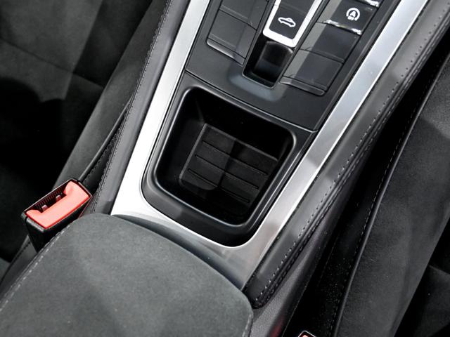 ７１８ボクスター ７１８ボクスターＧＴＳ　４．０　スポーツクロノパッケージ　シートヒーター　レーン　チェンジ　アシスト　ロールオーバー　バー　エクステリア同色塗装　シートヒーター　ストレージパッケージ　バイキセノンヘッドライト　ティンテッド　ＰＤＬＳ（31枚目）