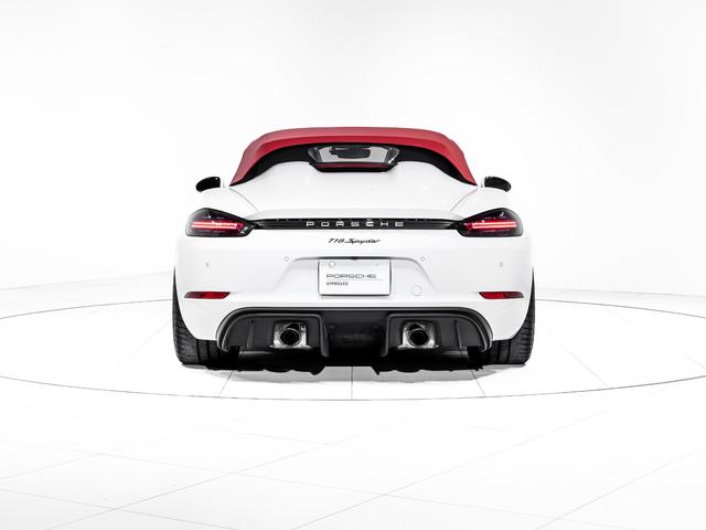 ７１８スパイダー ７１８スパイダー　６ＭＴ　スポーツクロノパッケージ　シートヒーター　ＰＡＳＭ　２０インチ　７１８　Ｓｐｙｄｅｒホイール　シートヒーター　スモーカーパッケージ　ストレージパッケージ　フロアマット　スポーツクロノパッケージ（6枚目）