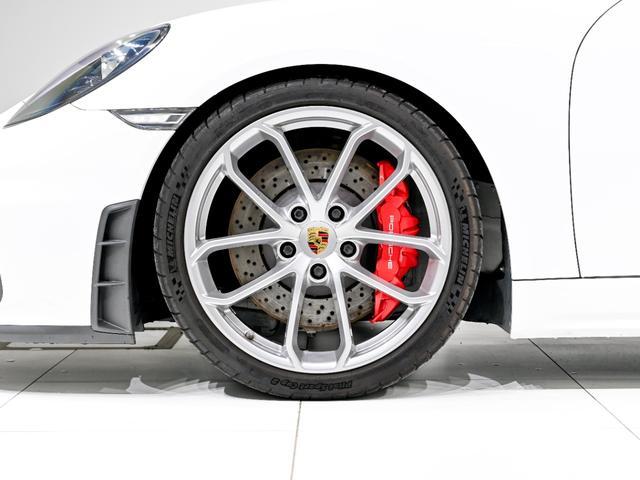 ７１８スパイダー ７１８スパイダー　６ＭＴ　スポーツクロノパッケージ　シートヒーター　ＰＡＳＭ　２０インチ　７１８　Ｓｐｙｄｅｒホイール　シートヒーター　スモーカーパッケージ　ストレージパッケージ　フロアマット　スポーツクロノパッケージ（47枚目）