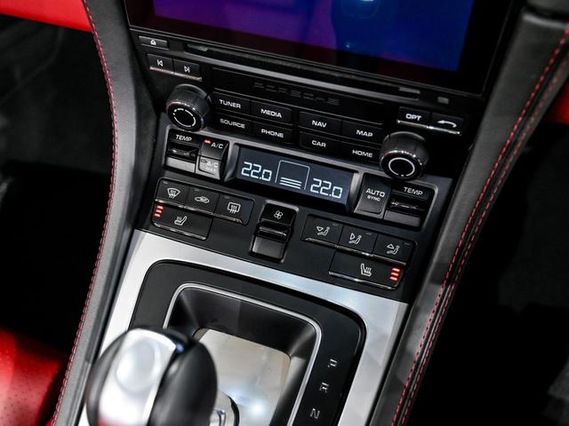 ７１８ボクスター ７１８ボクスターＧＴＳ　４．０　スポーツクロノパッケージ　ＢＯＳＥサラウンド　サウンド　システム　ＰＡＳＭ　パワーステアリング　プラス　ストレージパッケージ　スポーツクロノパッケージ　シートヒーター　レーン　チェンジ　アシスト（28枚目）