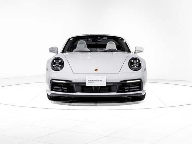 ９１１ ９１１タルガ４　スポーツクロノパッケージ　スポーツエグゾーストシステム　パワーステアリング　プラス　ＢＯＳＥ　サラウンド　サウンド　システム　ストレージパッケージ　シートヒーター　シートベンチレーション（2枚目）