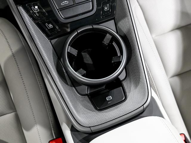９１１ ９１１タルガ４　スポーツクロノパッケージ　スポーツエグゾーストシステム　パワーステアリング　プラス　ＢＯＳＥ　サラウンド　サウンド　システム　ストレージパッケージ　シートヒーター　シートベンチレーション（30枚目）