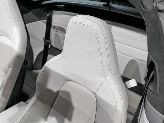 ９１１ ９１１タルガ４　スポーツクロノパッケージ　スポーツエグゾーストシステム　パワーステアリング　プラス　ＢＯＳＥ　サラウンド　サウンド　システム　ストレージパッケージ　シートヒーター　シートベンチレーション（37枚目）