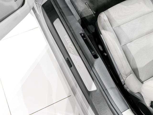 ９１１ ９１１タルガ４　スポーツクロノパッケージ　スポーツエグゾーストシステム　パワーステアリング　プラス　ＢＯＳＥ　サラウンド　サウンド　システム　ストレージパッケージ　シートヒーター　シートベンチレーション（39枚目）