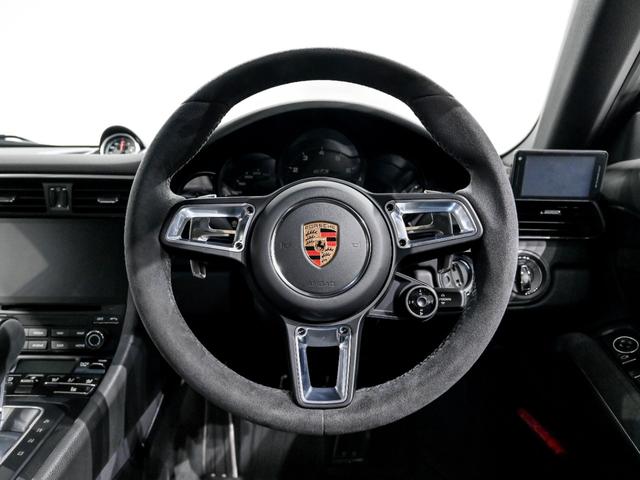 ９１１ ９１１カレラＧＴＳ　パワーステアリングプラス　助手席ラゲッジネット　ペイントサイドスカート　プライバシーガラス　シートヒーター　フロアマット　インテリア　ブラック　アルカンターラ（33枚目）
