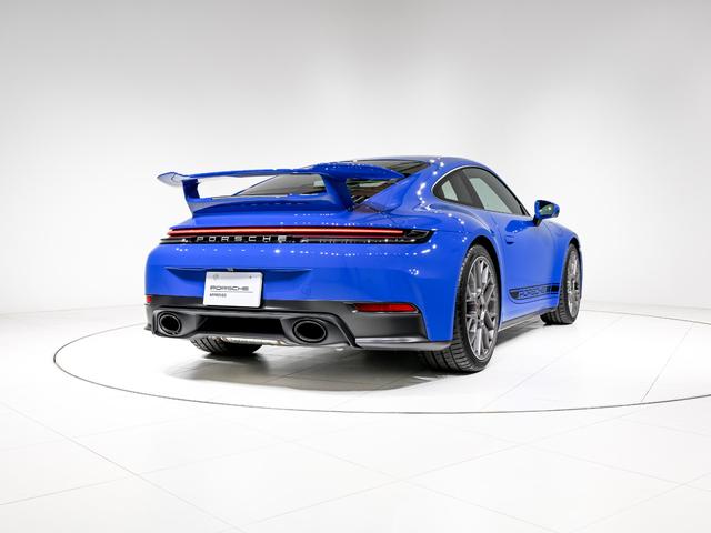 ９１１ ９１１カレラ　スポクロ　スポエグ　エクステリアパッケージ　エクステリアパッケージ　２０／２１インチ　ＲＳ　Ｓｐｙｄｅｒ　ホイール　パワーステアリングプラス　助手席フットウェルストレージネット　シートヒーター（20枚目）