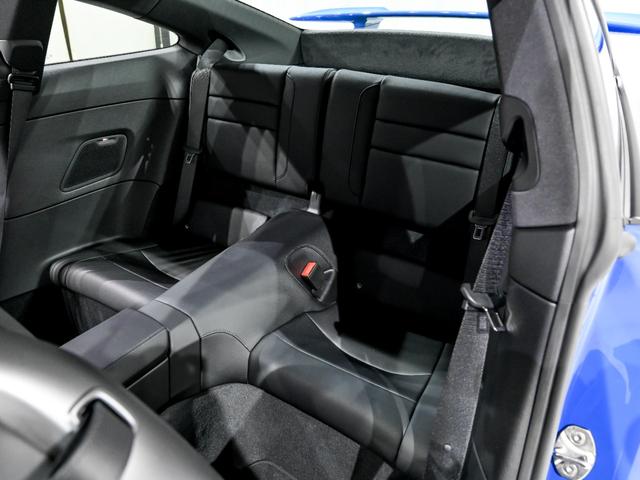９１１ ９１１カレラ　スポクロ　スポエグ　エクステリアパッケージ　エクステリアパッケージ　２０／２１インチ　ＲＳ　Ｓｐｙｄｅｒ　ホイール　パワーステアリングプラス　助手席フットウェルストレージネット　シートヒーター（38枚目）