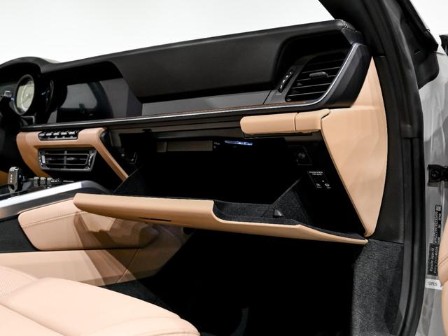 ９１１ ９１１タルガ４Ｓ　スポクロ　スポエグ　ＳｐｏｒｔＤｅｓｉｇｎ　パッケージ　フロント　アクスル　リフト　システム　パワーステアリング　プラスシートヒーター　シートベンチレーション　ＢＯＳＥサラウンドサウンドシステム（21枚目）