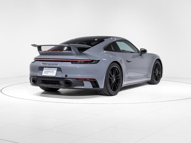 ９１１ ９１１カレラ４ＧＴＳ　ＢＯＳＥサラウンドサウンドシステム　チルトスライド式電動ガラスサンルーフ　エアロキット　フロント　アクスル　リフト　システム　シートヒーター　２０／２１　インチ　Ｔｕｒｂｏ　Ｓ　ホイール（5枚目）