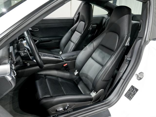 ９１１ ９１１カレラ　スポーツクロノパッケージ　パワーステアリングプラス　シートヒーター　クルーズコントロール　シートヒーター　助手席ラゲッジネット　フロアマット　１９ｉｎ　Ｃａｒｒｅｒａホイール（13枚目）