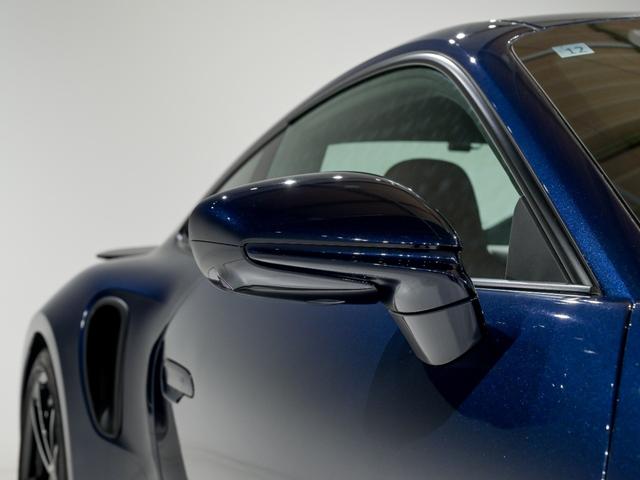 ９１１ ９１１ターボＳ　スポーツエグゾーストシステム　フロントアクスルリフトシステム　ＰＡＳＭ　　パワーステアリング＋　２０／２１インチＴｕｒｂｏ　Ｓホイール　ストレージＰＫＧ　ヒーター付きＧＴスポーツ　ステアリングホイール（46枚目）
