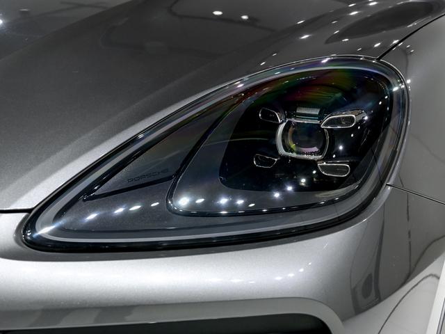カイエン ベースグレード　ＢＯＳＥサラウンドサウンドシステム　パノラマルーフシステム　２１インチＣａｙｅｎｎｅＴｕｒｂｏデザインホイール　シートヒーター　シートベンチレーション　コンフォートシート　１４ｗａｙ電動調節メモリー付（17枚目）