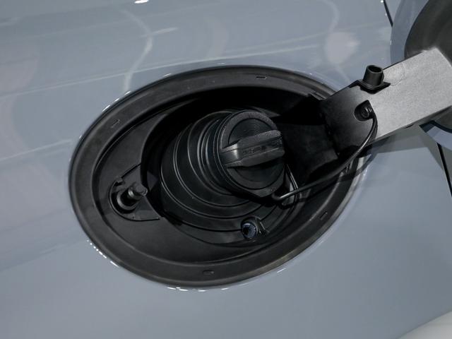 パナメーラ ベースグレード　スポクロ　パノラマルーフシステム　スポーツテールパイプ　２１インチ　Ｐａｎａｍｅｒａ　ＳｐｏｒｔＤｅｓｉｇｎホイール　シートヒーター　シートベンチレーション　１４ｗａｙ電動調節メモリーＰＫＧ（46枚目）