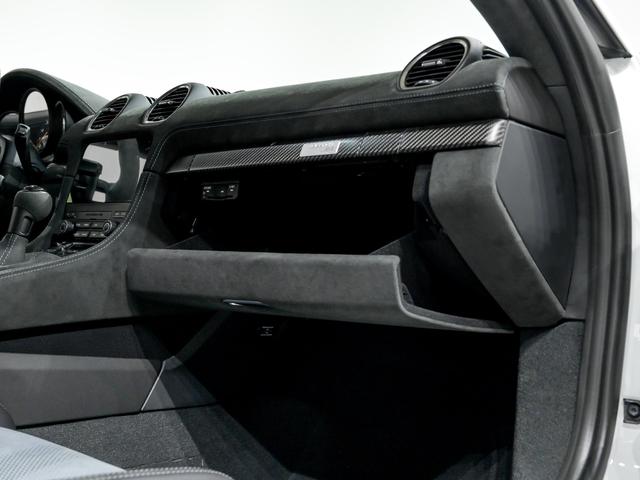 ７１８ケイマン ７１８ケイマンＧＴ４　ＲＳ　ヴァイザッハＰＫＧ　クラブスポーツＰＫＧ　スポーツクロノＰＫＧ　２０インチ　７１８　Ｃａｙｍａｎ　ＧＴ４　ＲＳ　鍛造マグネシウムホイール　フロントアクスル　リフトシステム　ＬＥＤ　ヘッドライトＰＤＬＳ（21枚目）