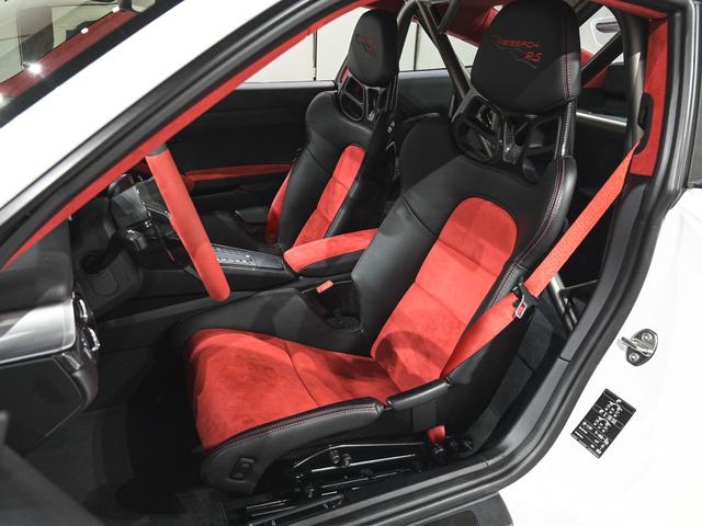 911 911GT2 RS ヴァイザッハPKG クラブスポーツPKG スポーツクロノPKG フロントリフトシステム LEDメインブラックヘッドライトPDLS スモーカーパッケージ ライトデザインパッケージ(13枚目)