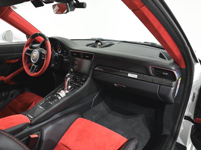 911 911GT2 RS ヴァイザッハPKG クラブスポーツPKG スポーツクロノPKG フロントリフトシステム LEDメインブラックヘッドライトPDLS スモーカーパッケージ ライトデザインパッケージ(14枚目)