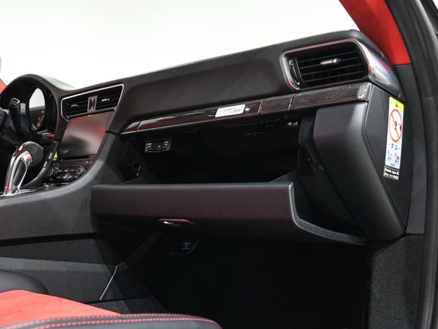 911 911GT2 RS ヴァイザッハPKG クラブスポーツPKG スポーツクロノPKG フロントリフトシステム LEDメインブラックヘッドライトPDLS スモーカーパッケージ ライトデザインパッケージ(21枚目)