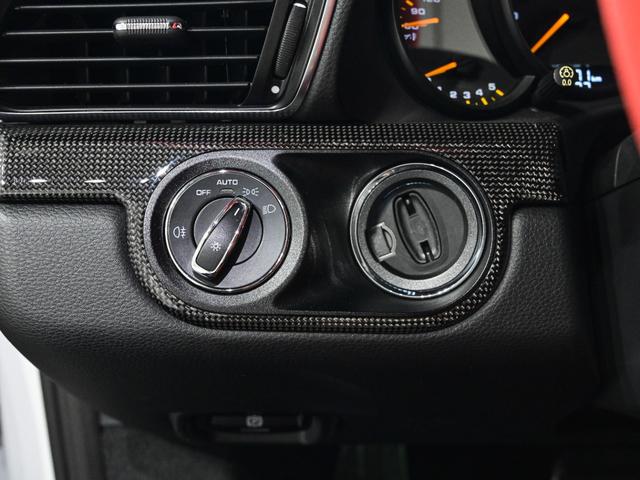 911 911GT2 RS ヴァイザッハPKG クラブスポーツPKG スポーツクロノPKG フロントリフトシステム LEDメインブラックヘッドライトPDLS スモーカーパッケージ ライトデザインパッケージ(34枚目)