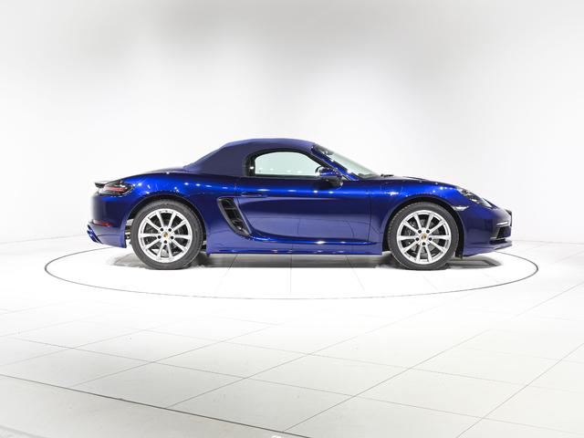 718ボクスター 718ボクスター スポーツクロノPKG SportDesignPKG パワーステアリング+ ヒーター付マルチファンクション ステアリングホイール シートヒーター LEDヘッドライトPDLS(4枚目)