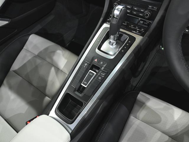 718ボクスター 718ボクスター スポーツクロノPKG SportDesignPKG パワーステアリング+ ヒーター付マルチファンクション ステアリングホイール シートヒーター LEDヘッドライトPDLS(12枚目)