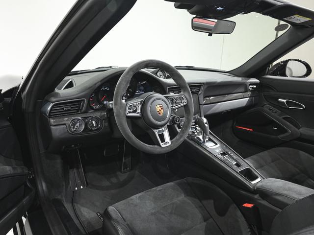 911 カブリオレ カレラ4 GTS カーボンインテリアPKG BOSEサラウンドサウンドシステム パワーステアリングプラス LED ヘッドライトPDLS シートヒーター リアアクセルステアリング 20in 911Turbo Sホイール(9枚目)