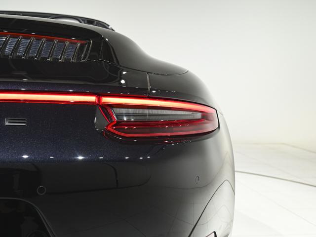 911 カブリオレ カレラ4 GTS カーボンインテリアPKG BOSEサラウンドサウンドシステム パワーステアリングプラス LED ヘッドライトPDLS シートヒーター リアアクセルステアリング 20in 911Turbo Sホイール(18枚目)