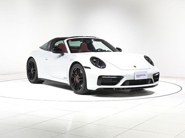 911 911タルガ4GTS BOSEサラウンドサウンドシステム パワーステアリング+ ライトデザインPKG エクステンデッドマットカーボンインテリアPKG LEDヘッドライトPDLS+ シートヒーター(3枚目)