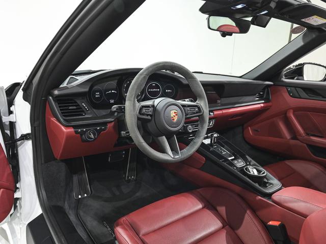 911 911タルガ4GTS BOSEサラウンドサウンドシステム パワーステアリング+ ライトデザインPKG エクステンデッドマットカーボンインテリアPKG LEDヘッドライトPDLS+ シートヒーター(9枚目)