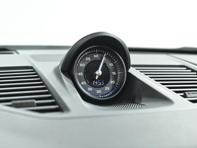 911 911タルガ4GTS BOSEサラウンドサウンドシステム パワーステアリング+ ライトデザインPKG エクステンデッドマットカーボンインテリアPKG LEDヘッドライトPDLS+ シートヒーター(10枚目)