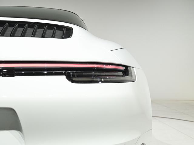 911 911タルガ4GTS BOSEサラウンドサウンドシステム パワーステアリング+ ライトデザインPKG エクステンデッドマットカーボンインテリアPKG LEDヘッドライトPDLS+ シートヒーター(18枚目)