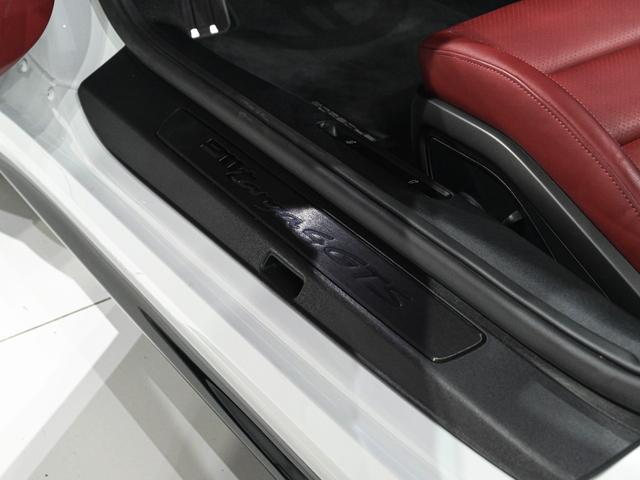 911 911タルガ4GTS BOSEサラウンドサウンドシステム パワーステアリング+ ライトデザインPKG エクステンデッドマットカーボンインテリアPKG LEDヘッドライトPDLS+ シートヒーター(40枚目)