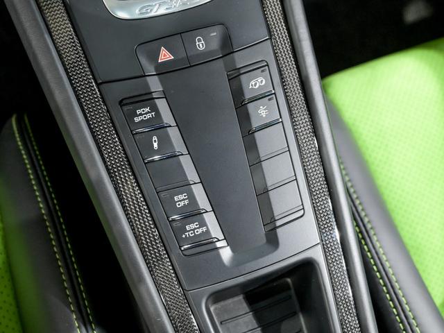 ９１１ ＧＴ３　ＲＳ　ＰＤＫ　クロノ　パッケージ　クラブスポーツパッケージ　ＰＣＣＢ　フロントアクスルリフトシステム　２０インチ　ＧＴ３　ＲＳホイール　プライバシーガラス　フロアマット　フルバケットシート（29枚目）