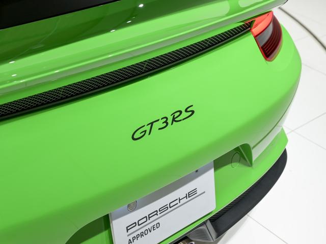 ９１１ ＧＴ３　ＲＳ　ＰＤＫ　クロノ　パッケージ　クラブスポーツパッケージ　ＰＣＣＢ　フロントアクスルリフトシステム　２０インチ　ＧＴ３　ＲＳホイール　プライバシーガラス　フロアマット　フルバケットシート（41枚目）