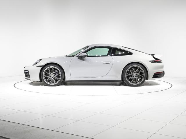 ９１１ ９１１カレラ　スポクロ　スポエグ　シートベンチレーション　ストレージＰＫＧ　ライバシーガラス　ＥｘｃｌｕｓｉｖｅＤｅｓｉｇｎテールライト　シートヒーター　シートベンチレーション　レーン　キーピングアシスト　ＡＣＣ（8枚目）
