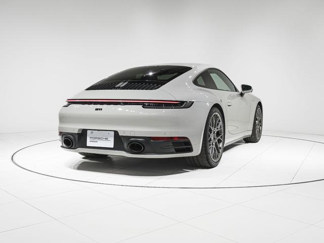 ９１１ ９１１カレラ　スポクロ　スポエグ　シートベンチレーション　ストレージＰＫＧ　ライバシーガラス　ＥｘｃｌｕｓｉｖｅＤｅｓｉｇｎテールライト　シートヒーター　シートベンチレーション　レーン　キーピングアシスト　ＡＣＣ（20枚目）