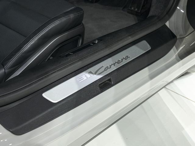 ９１１ ９１１カレラ　スポクロ　スポエグ　シートベンチレーション　ストレージＰＫＧ　ライバシーガラス　ＥｘｃｌｕｓｉｖｅＤｅｓｉｇｎテールライト　シートヒーター　シートベンチレーション　レーン　キーピングアシスト　ＡＣＣ（39枚目）