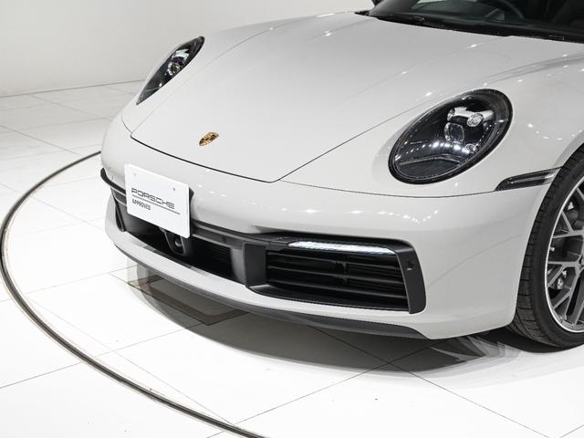 ９１１ ９１１カレラ　スポクロ　スポエグ　シートベンチレーション　ストレージＰＫＧ　ライバシーガラス　ＥｘｃｌｕｓｉｖｅＤｅｓｉｇｎテールライト　シートヒーター　シートベンチレーション　レーン　キーピングアシスト　ＡＣＣ（41枚目）