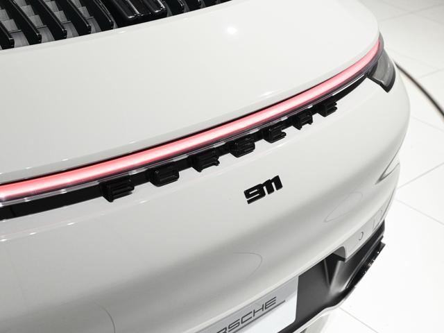 ９１１ ９１１カレラ　スポクロ　スポエグ　シートベンチレーション　ストレージＰＫＧ　ライバシーガラス　ＥｘｃｌｕｓｉｖｅＤｅｓｉｇｎテールライト　シートヒーター　シートベンチレーション　レーン　キーピングアシスト　ＡＣＣ（47枚目）