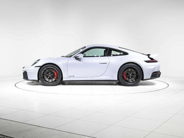 911 911カレラGTS 992.2 BOSEサウンドシステム PASM パワーステアリング+ 助手席フットウェルストレージネット シートヒーター マトリクスLEDヘッドライト 20/21インチ Carrera GTSホイール(8枚目)