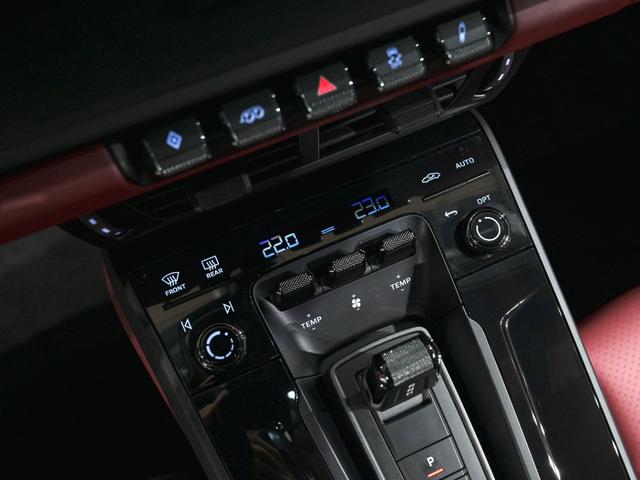 911 911カレラGTS 992.2 BOSEサウンドシステム PASM パワーステアリング+ 助手席フットウェルストレージネット シートヒーター マトリクスLEDヘッドライト 20/21インチ Carrera GTSホイール(27枚目)