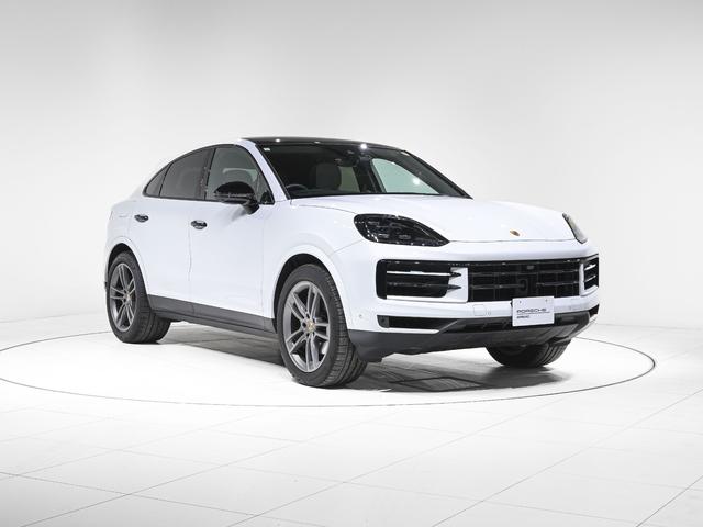 カイエンクーペ ベースグレード スポーツクロノPKG スポーツテールパイプ BOSEサウンドシステム プライバシーガラス シートヒーター シートベンチレーション メモリーパッケージ付 14 way電動コンフォートシート(3枚目)