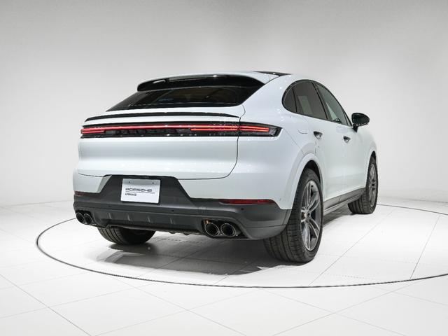 カイエンクーペ ベースグレード スポーツクロノPKG スポーツテールパイプ BOSEサウンドシステム プライバシーガラス シートヒーター シートベンチレーション メモリーパッケージ付 14 way電動コンフォートシート(55枚目)