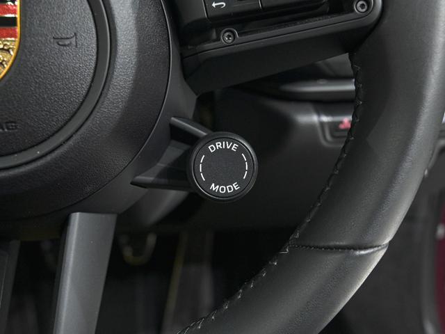 911 カレラT 7MT BOSE サラウンドサウンドシステム フロントアクスルリフトシステム チルト/ スライド式電動ガラスサンルーフ シートヒーター 軽量遮音プライバシーガラス LEDヘッドライトPDLS+(35枚目)