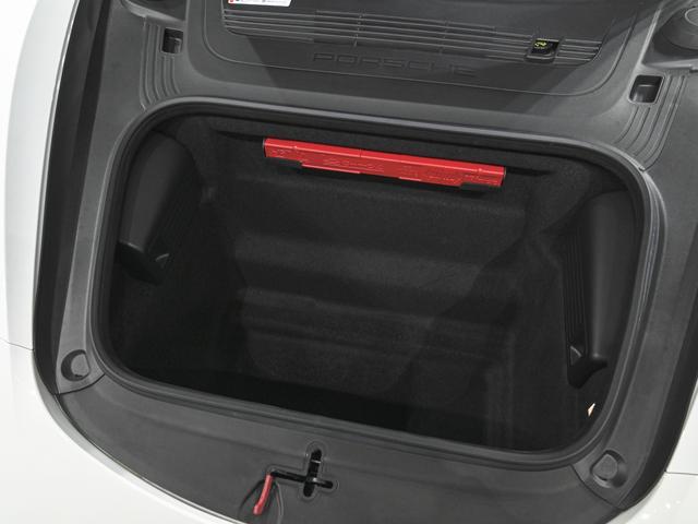 ７１８ケイマン ７１８ケイマンスタイルエディション　スポクロ　ＰＡＳＭ　パワーステアリング＋　シートベンチレーション　ＬＥＤヘッドライトＰＤＬＳ　デコレーションステッカーセット　スモーカーＰＫＧ　ＧＴスポーツステアリングホイール　ストレージネット（15枚目）