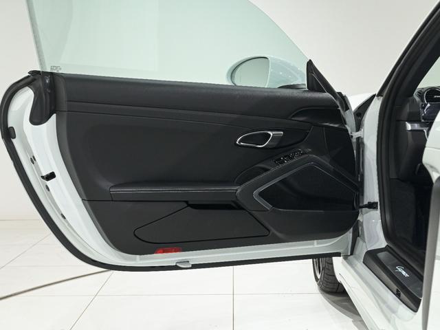 ７１８ケイマン ７１８ケイマンスタイルエディション　スポクロ　ＰＡＳＭ　パワーステアリング＋　シートベンチレーション　ＬＥＤヘッドライトＰＤＬＳ　デコレーションステッカーセット　スモーカーＰＫＧ　ＧＴスポーツステアリングホイール　ストレージネット（37枚目）