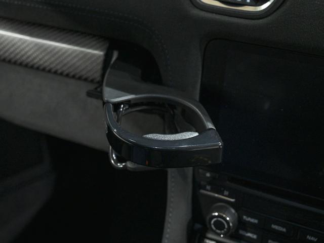 ７１８ケイマン ７１８ケイマンＧＴ４　ＲＳ　ヴァイザッハＰＫＧ　クラブスポーツＰＫＧ　スポーツクロノＰＫＧ　ＰＣＣＢ　フロントアクスルリフトシステム　ＢＯＳＥサウンドシステム　フルバケットシート　ロールケージ　ＬＥＤ　ヘッドライト　ＰＤＬＳ（24枚目）