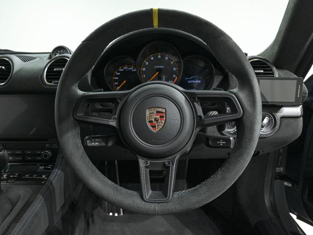 ７１８ケイマン ７１８ケイマンＧＴ４　ＲＳ　ヴァイザッハＰＫＧ　クラブスポーツＰＫＧ　スポーツクロノＰＫＧ　ＰＣＣＢ　フロントアクスルリフトシステム　ＢＯＳＥサウンドシステム　フルバケットシート　ロールケージ　ＬＥＤ　ヘッドライト　ＰＤＬＳ（33枚目）