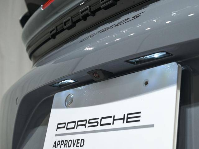 ７１８ケイマン ７１８ケイマンＧＴ４　ＲＳ　ヴァイザッハＰＫＧ　クラブスポーツＰＫＧ　スポーツクロノＰＫＧ　ＰＣＣＢ　フロントアクスルリフトシステム　ＢＯＳＥサウンドシステム　フルバケットシート　ロールケージ　ＬＥＤ　ヘッドライト　ＰＤＬＳ（47枚目）