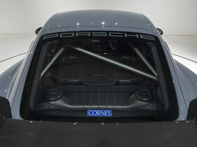 ７１８ケイマン ７１８ケイマンＧＴ４　ＲＳ　ヴァイザッハＰＫＧ　クラブスポーツＰＫＧ　スポーツクロノＰＫＧ　ＰＣＣＢ　フロントアクスルリフトシステム　ＢＯＳＥサウンドシステム　フルバケットシート　ロールケージ　ＬＥＤ　ヘッドライト　ＰＤＬＳ（48枚目）